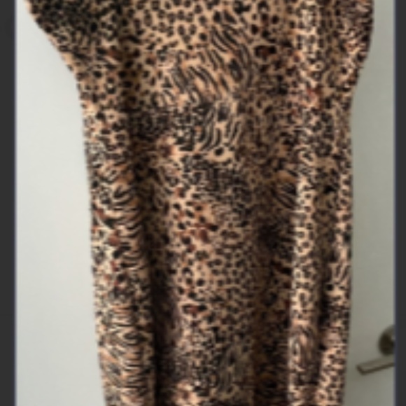 (NWOT) No Boundaries Leopard Print Women’s BodyCon Dress - Picture 3 of 5